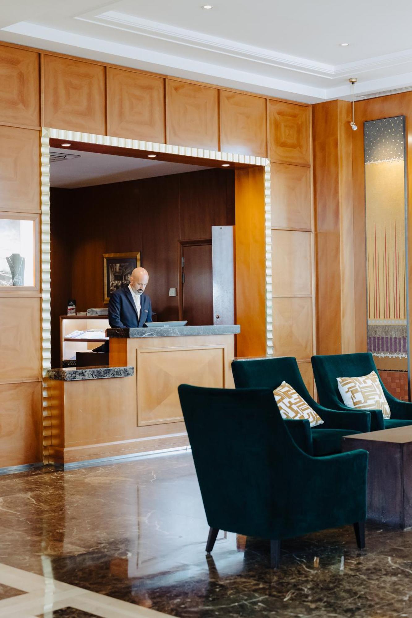 Hyatt Regency Palais De La Mediterranee Hotel